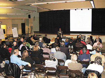 Participants share ideas about the Ten Mile Creek Limited Amendment at the November community meeting.